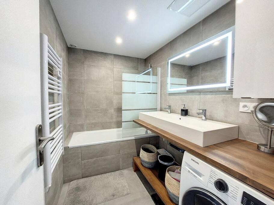 Apartament Duplex En Rez De Jardin Neuville-sur-Saône Zewnętrze zdjęcie